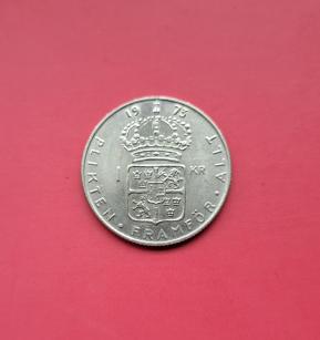 Sweden 1 Krona - Gustaf VI Adolf 1973copper-Nickel Plated Copper Dia 25 mm